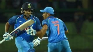 वनडे की चुनौती के लिए धोनी-रोहित ने पकड़ी ऑस्‍ट्रेलिया की फ्लाइट